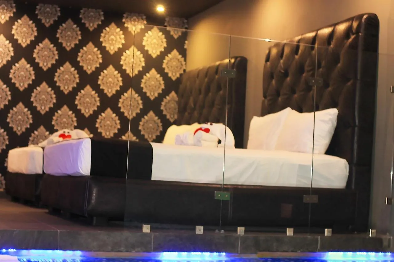 Intimisimo Constituyentes Hotel Playa del Carmen 0*,